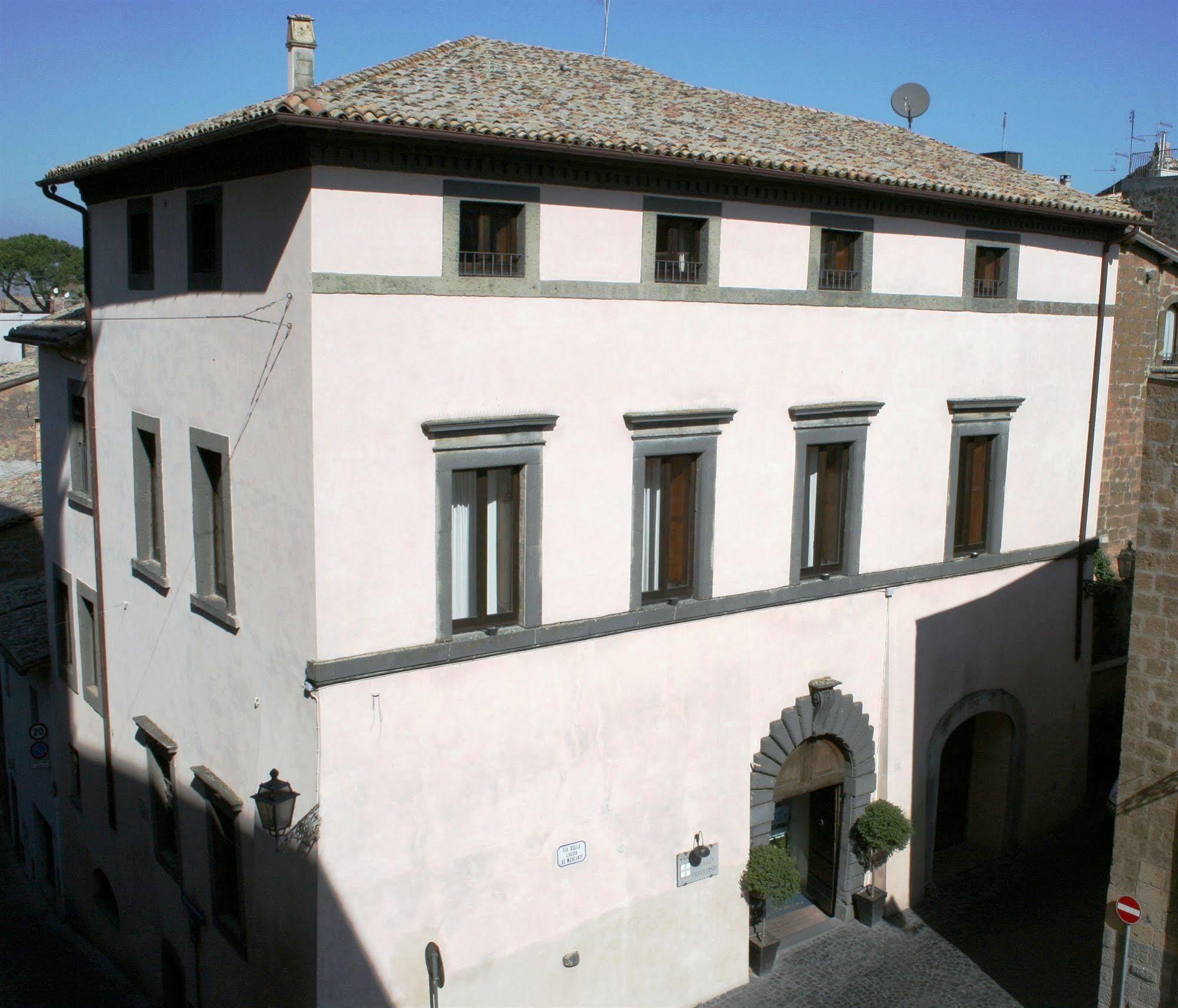 Hotel Palazzo Piccolomini Orvieto Esterno foto